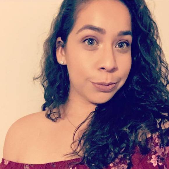 Meet your Posher, Maria fernanda - Picture 1 of 1